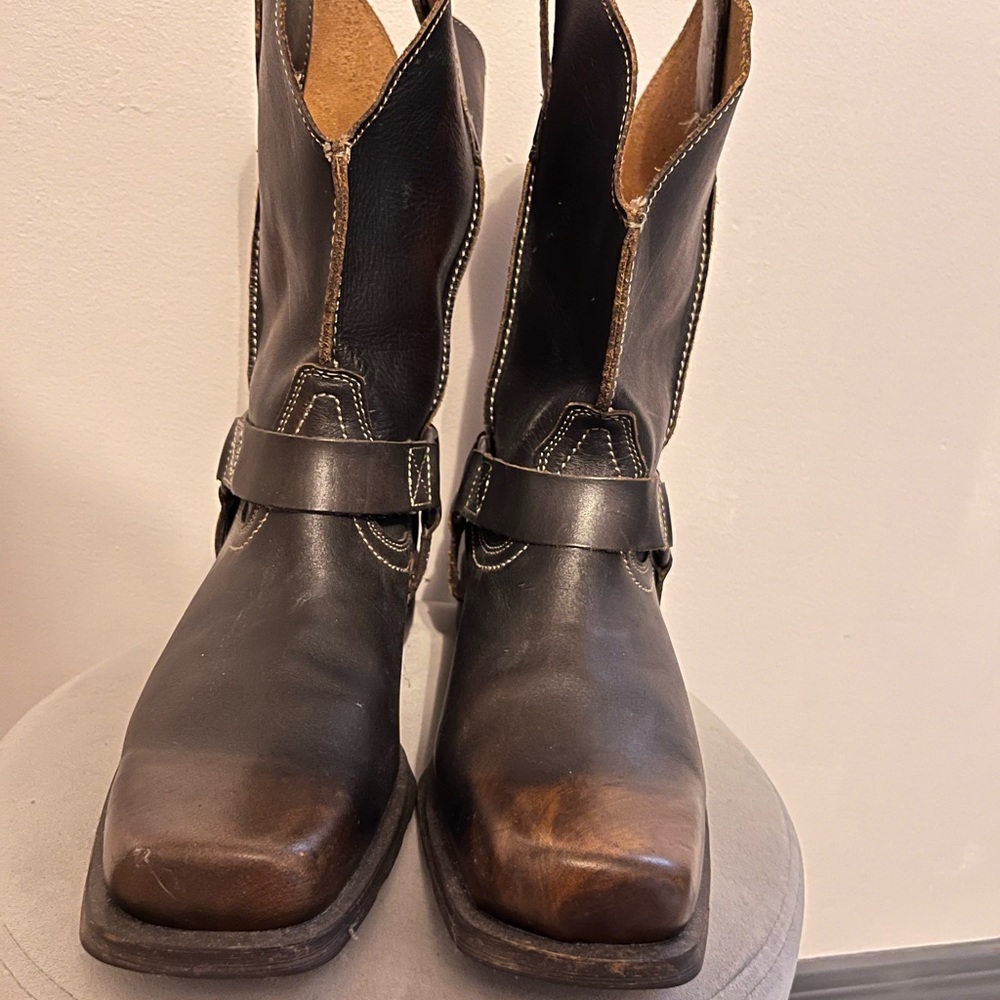 COPY - Mens Arita Boots Size 10